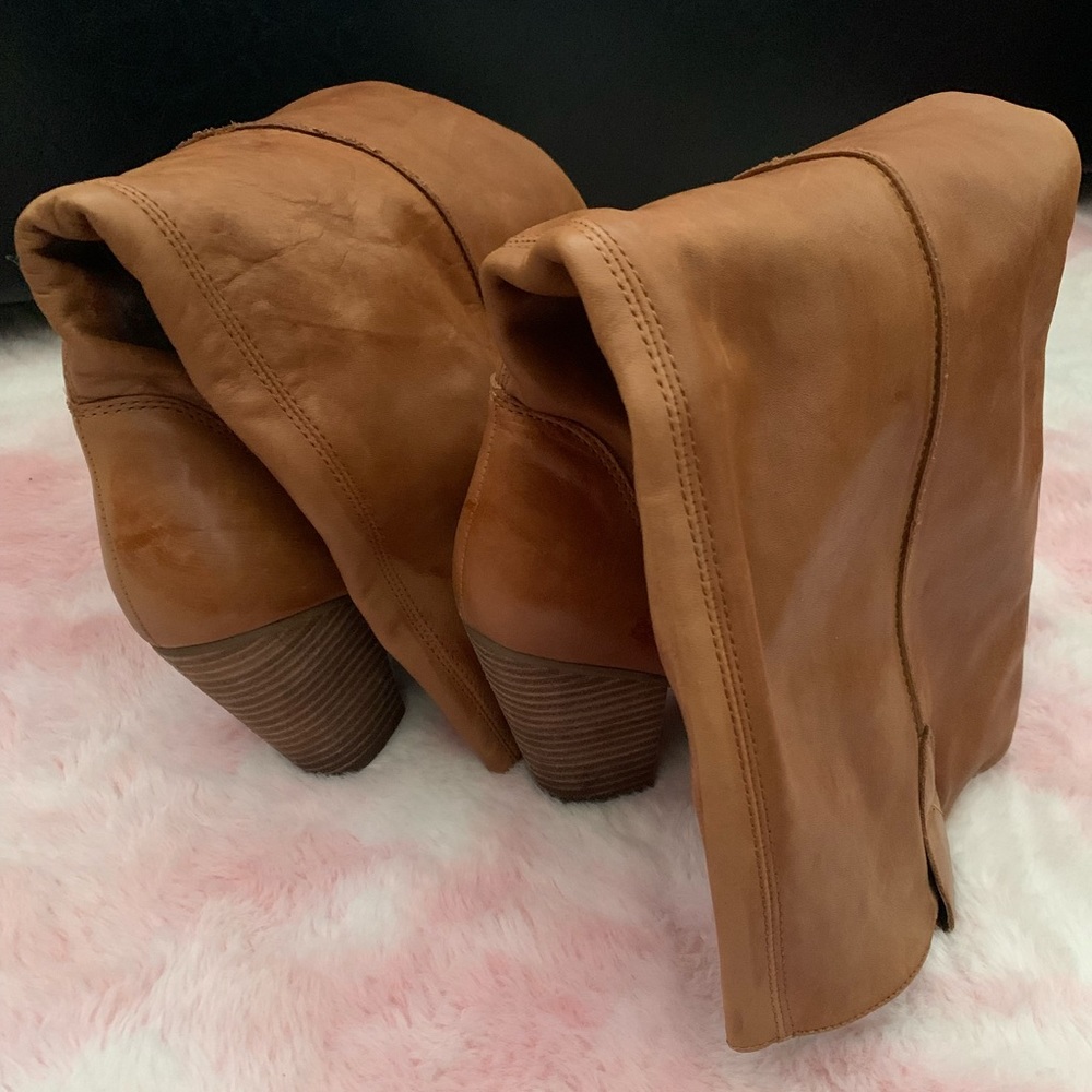 Aldo Tan Authentic Leather Boots. Size: 9. - Picture 4 of 5